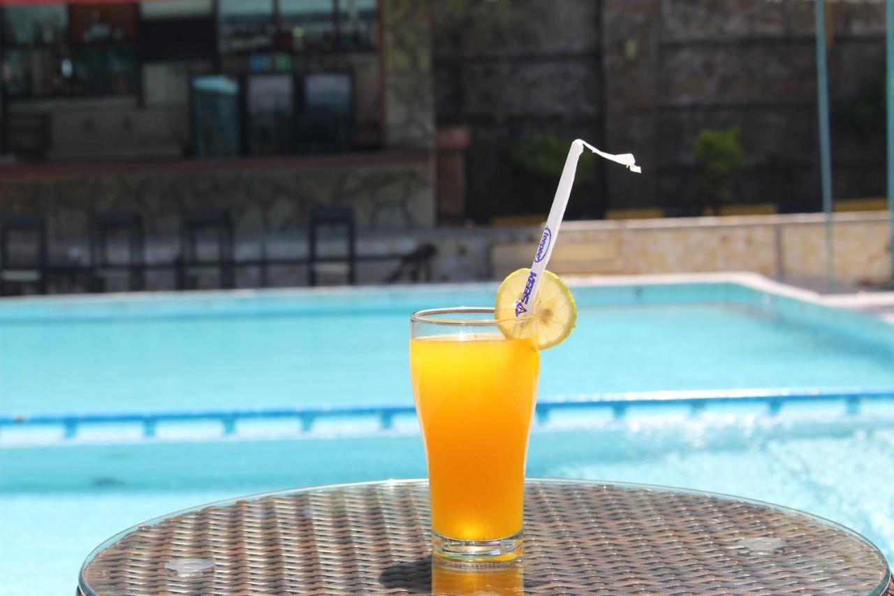 Chamiachi Hotel & Apartments バンブリ エクステリア 写真